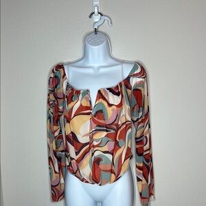 Red and Brown Fitted Graphic Blouse